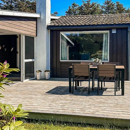 2 Bedroom Gorgeous In